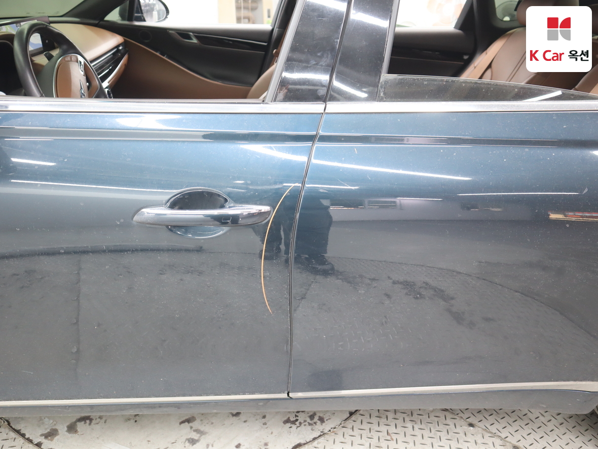 جينيسيس G80 2022 - صورة 38