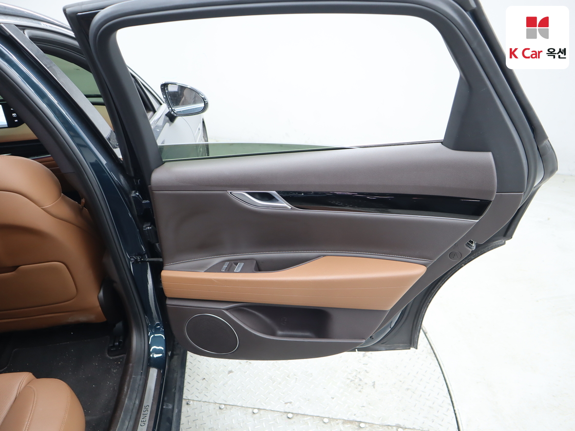 جينيسيس G80 2022 - صورة 28