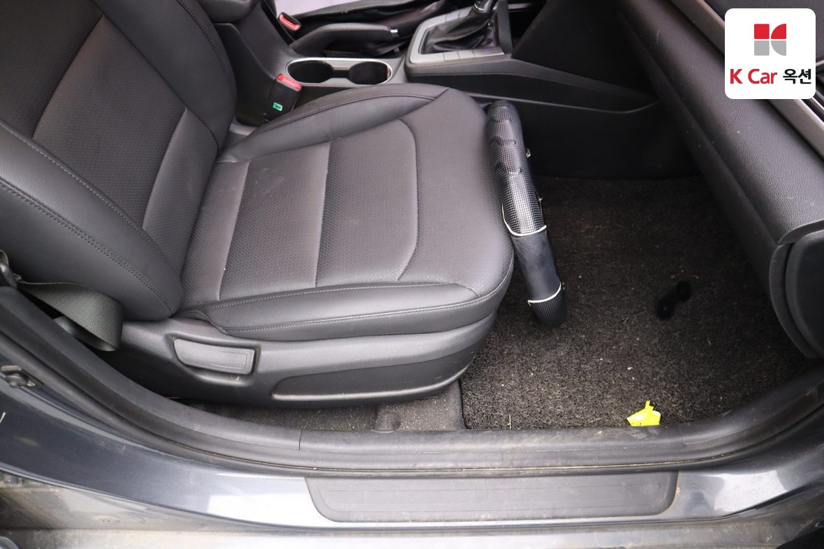 Hyundai Elantra 2016 - Image 28