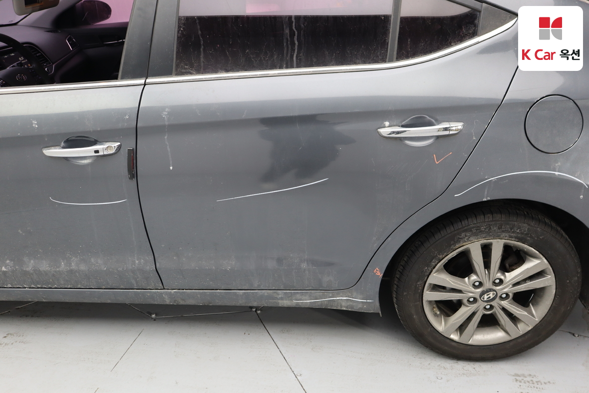 Hyundai Elantra 2016 - Image 35