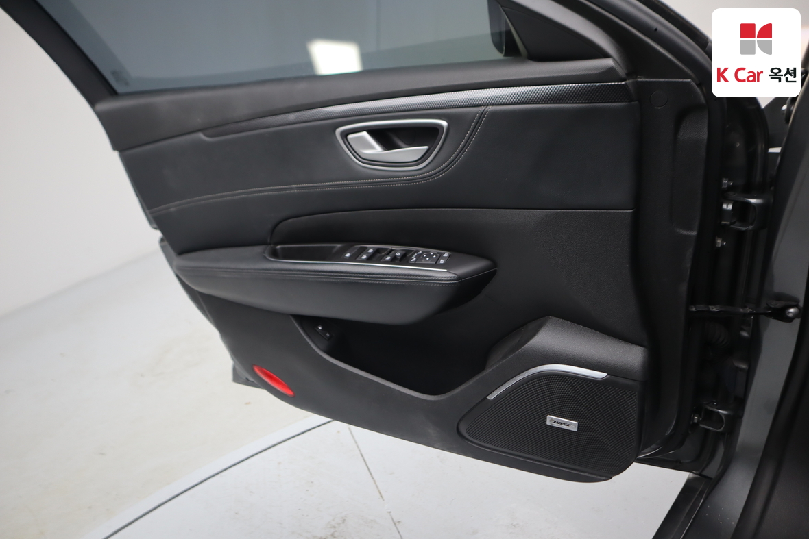 Renault Samsung SM6 2017 - Image 8