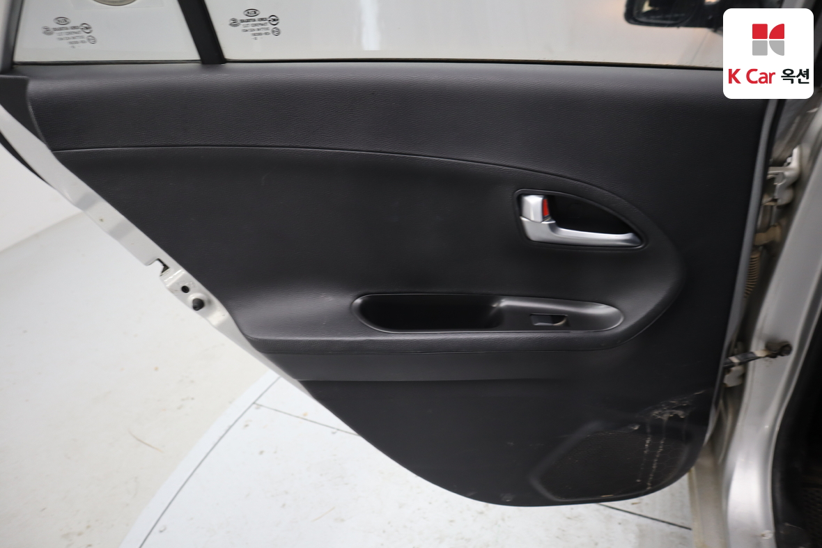 Kia Morning 2014 - Image 21