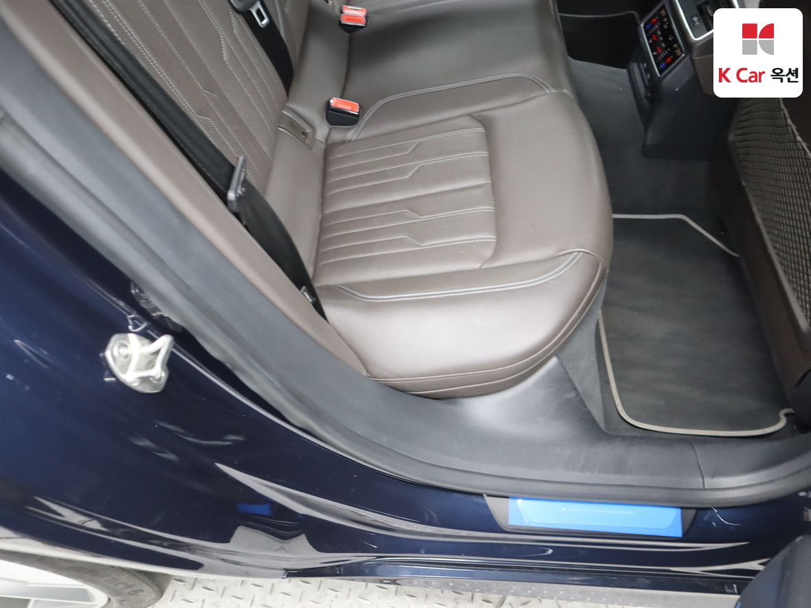 Audi A7 2022 - Image 31