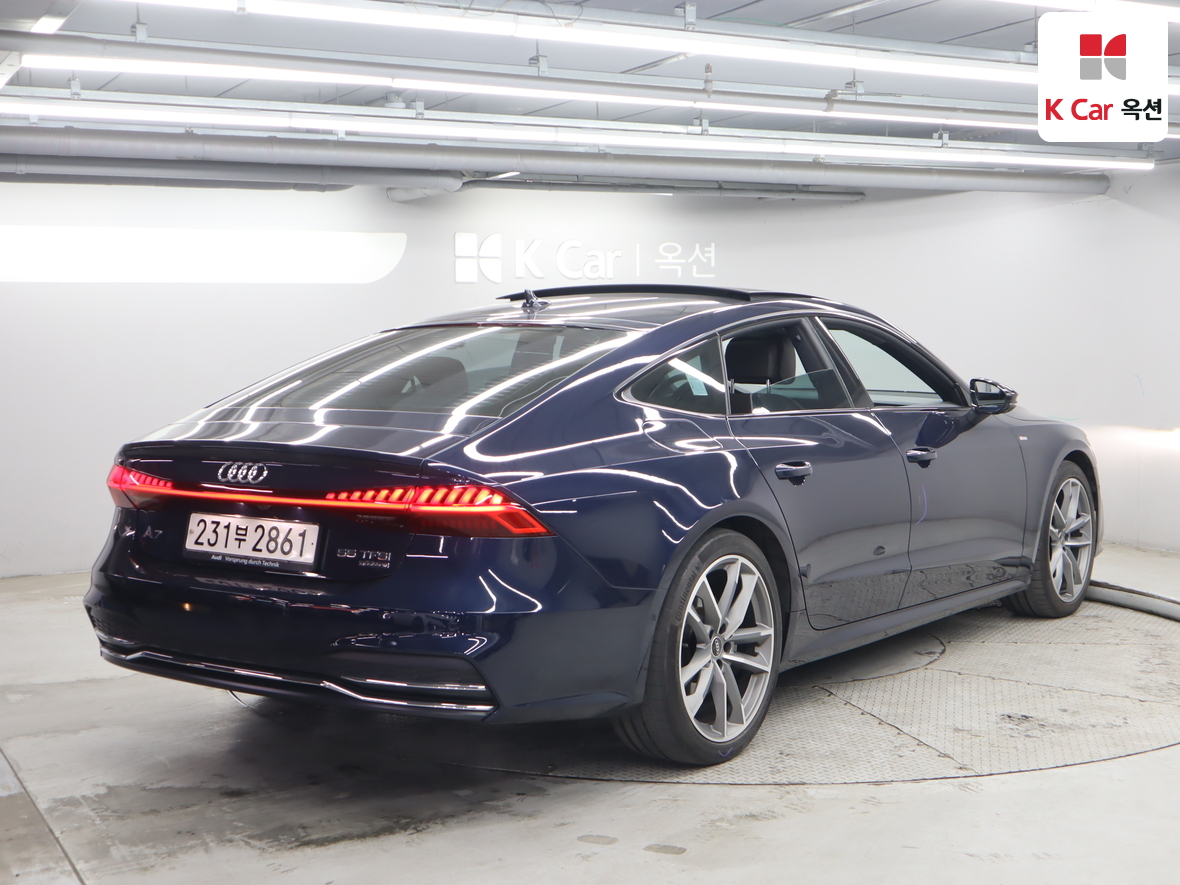 Audi A7 2022 - Image 2
