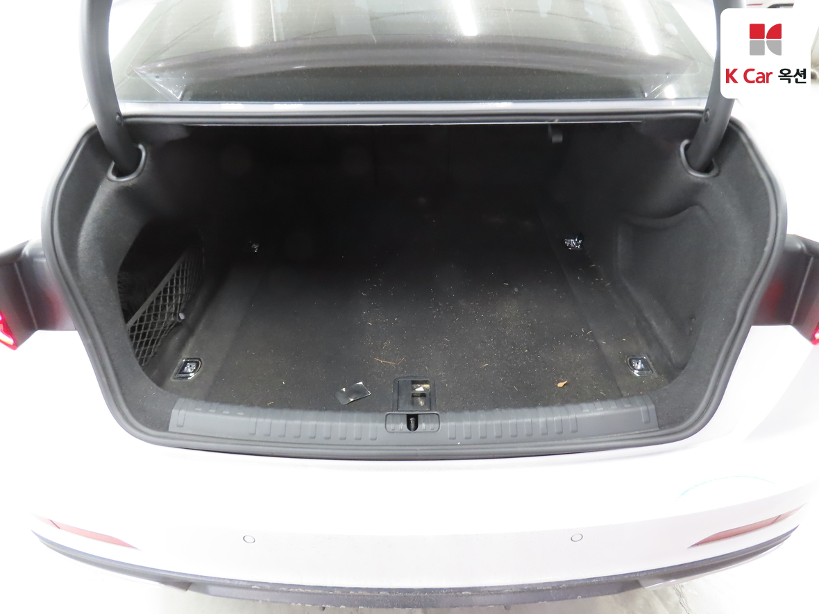 أودي A6 2023 - صورة 27