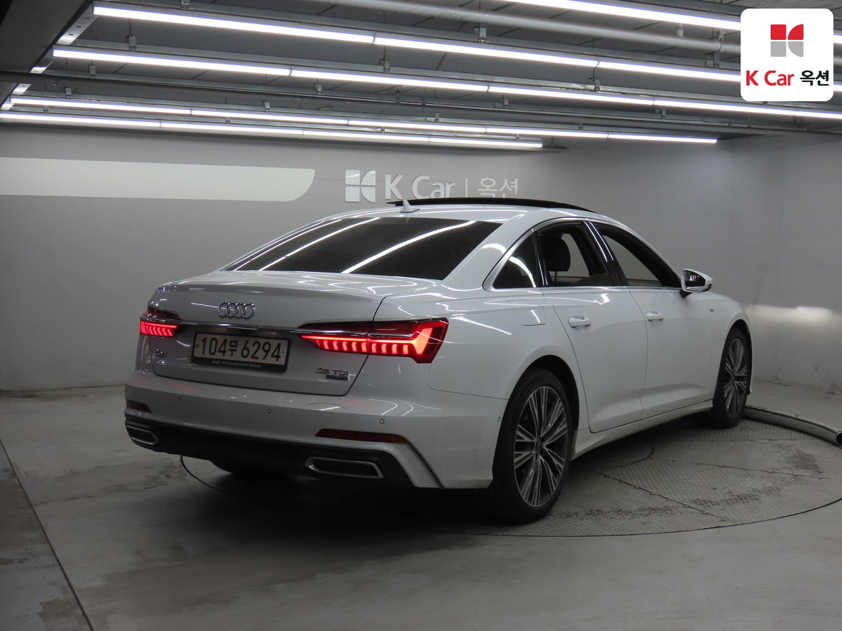 أودي A6 2023 - صورة 2