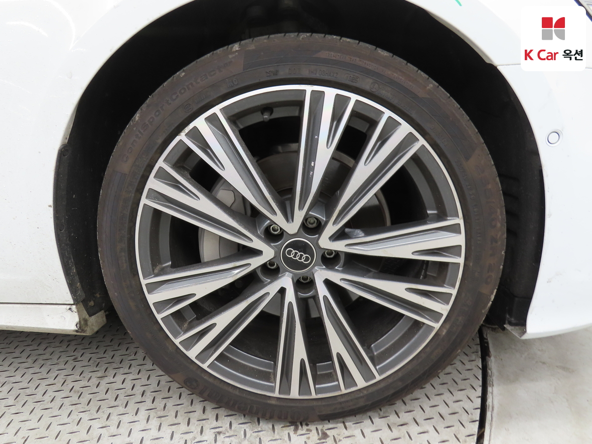 أودي A6 2023 - صورة 45