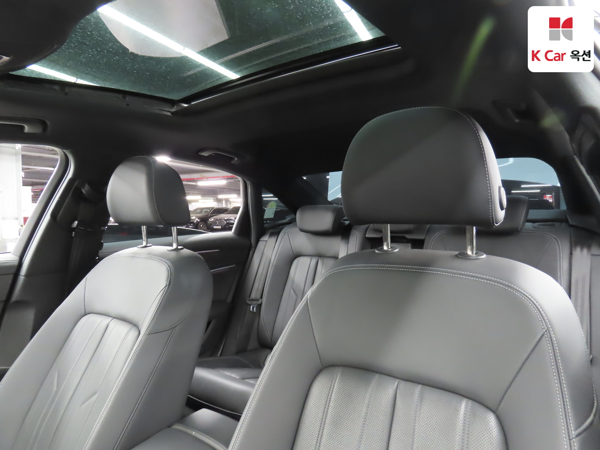 أودي A6 2023 - صورة 19