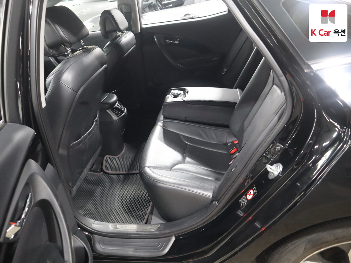 Hyundai AZERA 2012 - Image 25