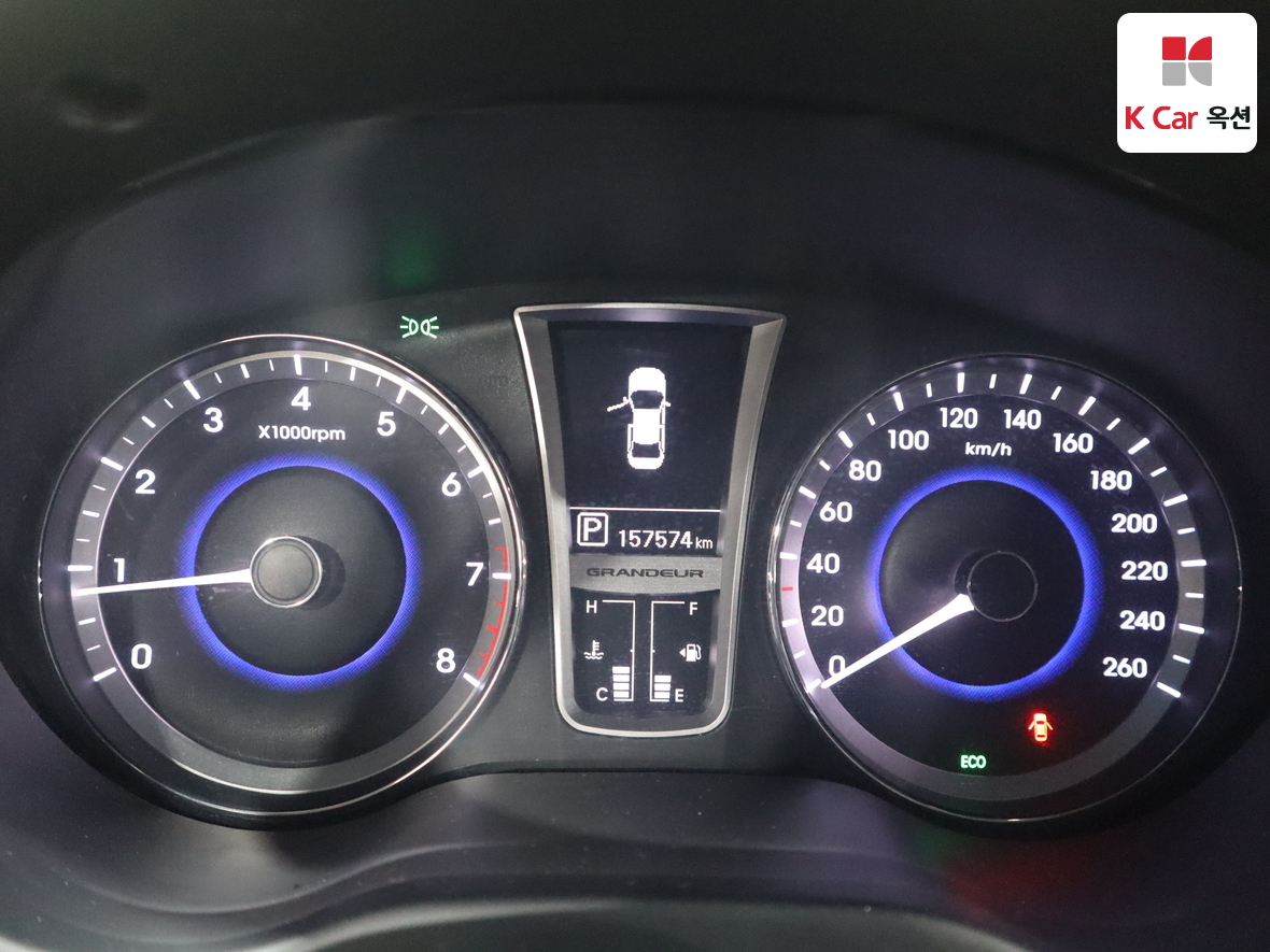 Hyundai AZERA 2012 - Image 5