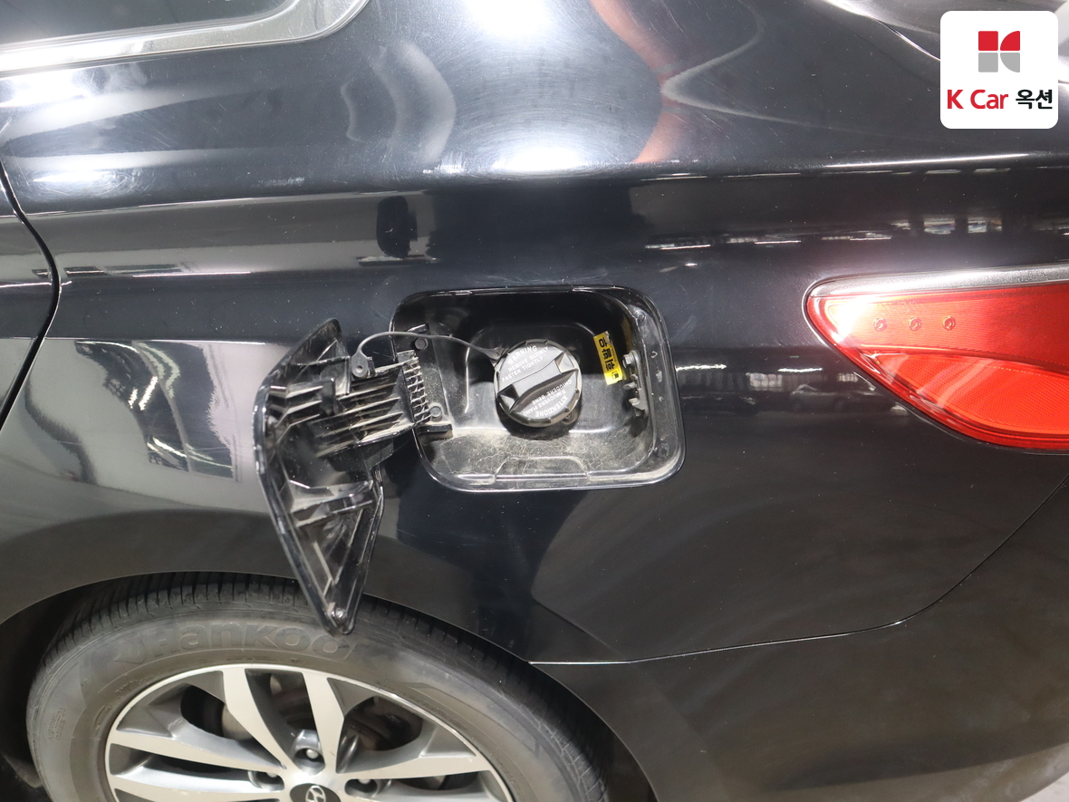 Hyundai AZERA 2012 - Image 27