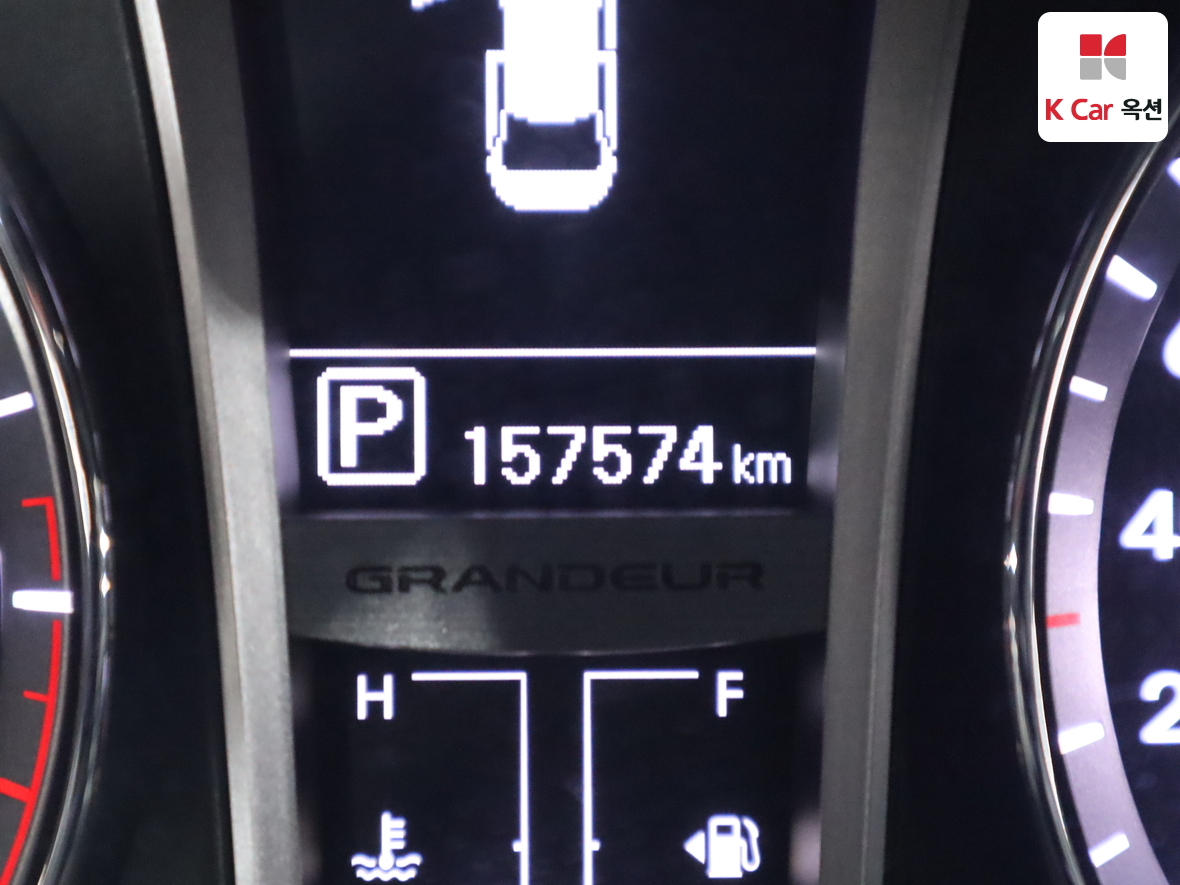 Hyundai AZERA 2012 - Image 4