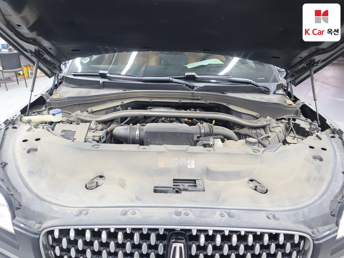 2021 - Lincoln Aviator