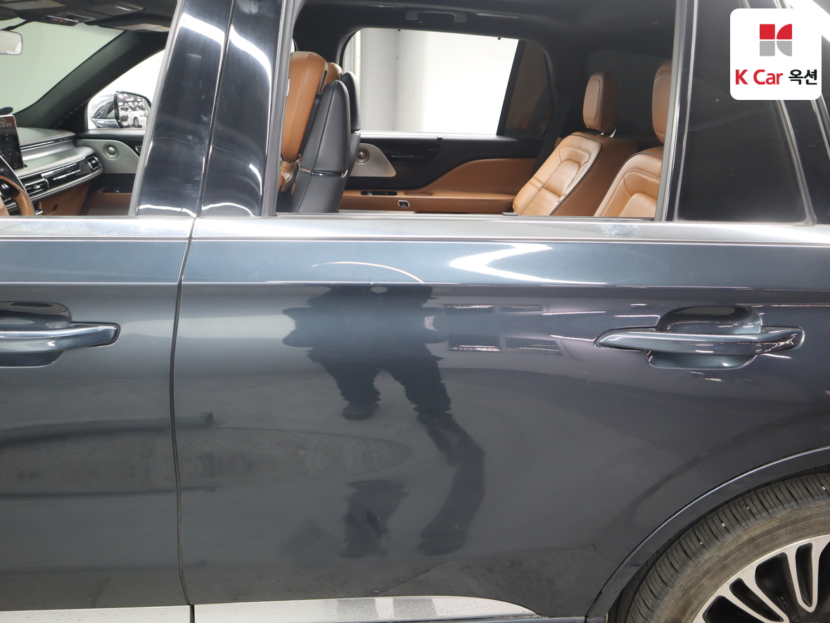 2021 - Lincoln Aviator