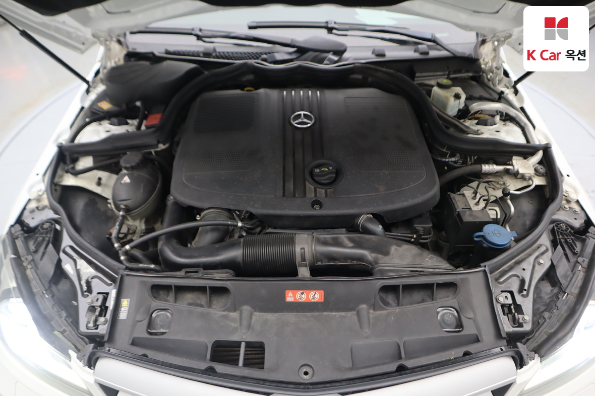 مرسيدس بنز سي كلاس 2013 - صورة 35