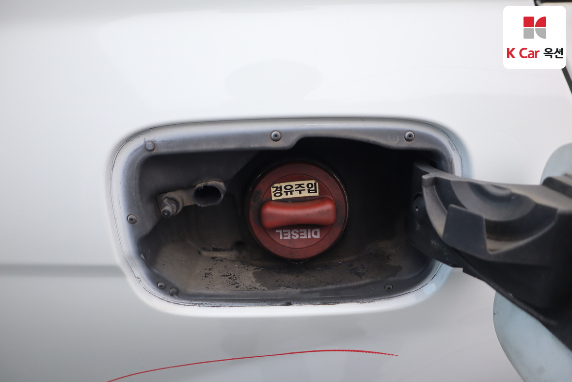 مرسيدس بنز سي كلاس 2013 - صورة 27