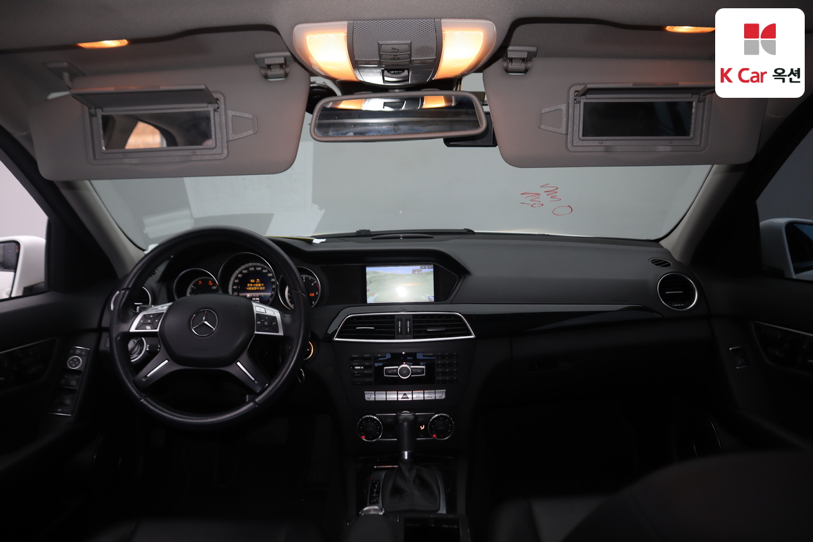 مرسيدس بنز سي كلاس 2013 - صورة 3