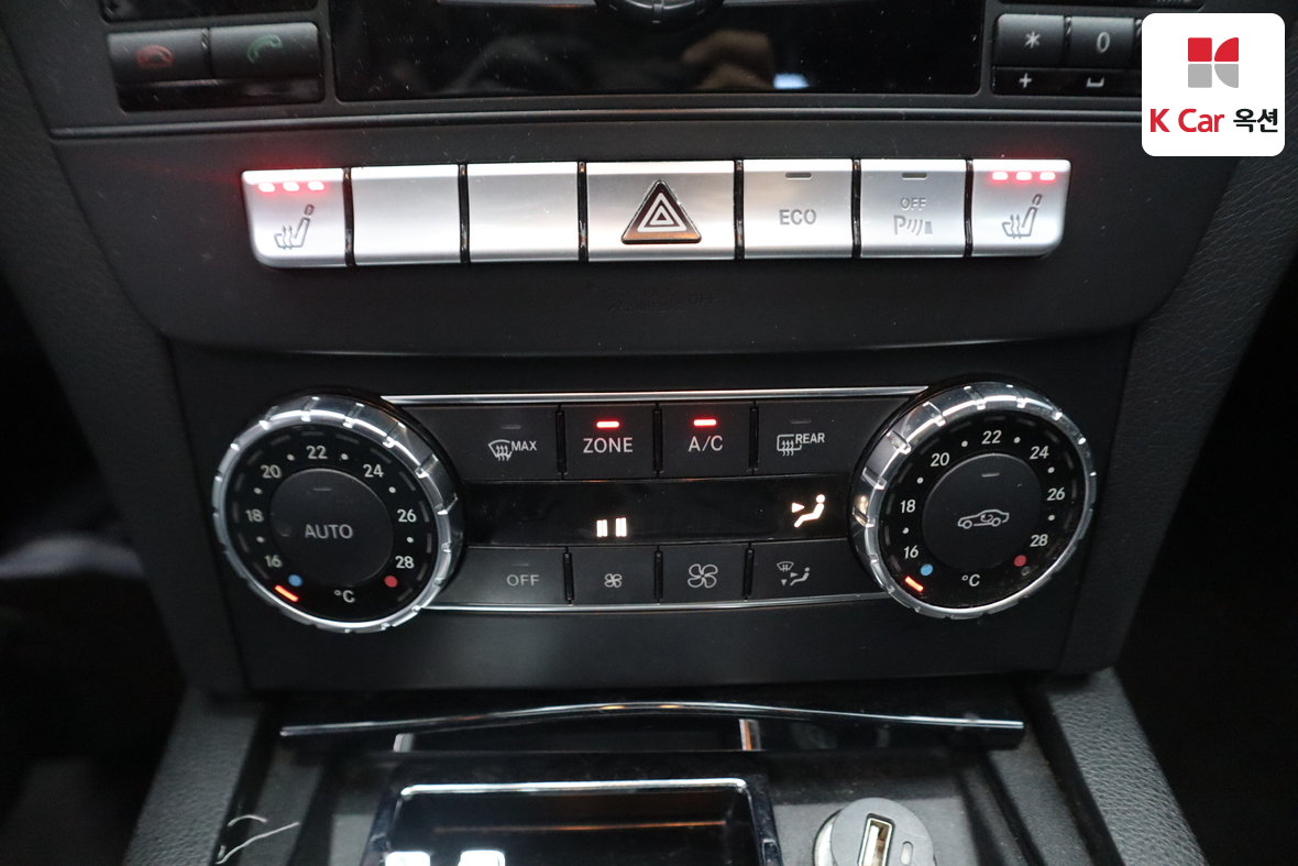 مرسيدس بنز سي كلاس 2013 - صورة 16