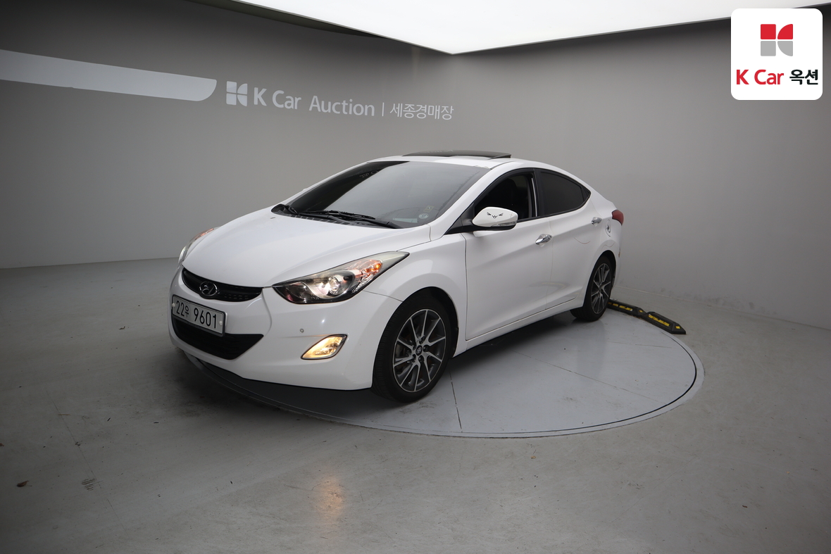 هيونداي إلانترا 2013 - صورة 1