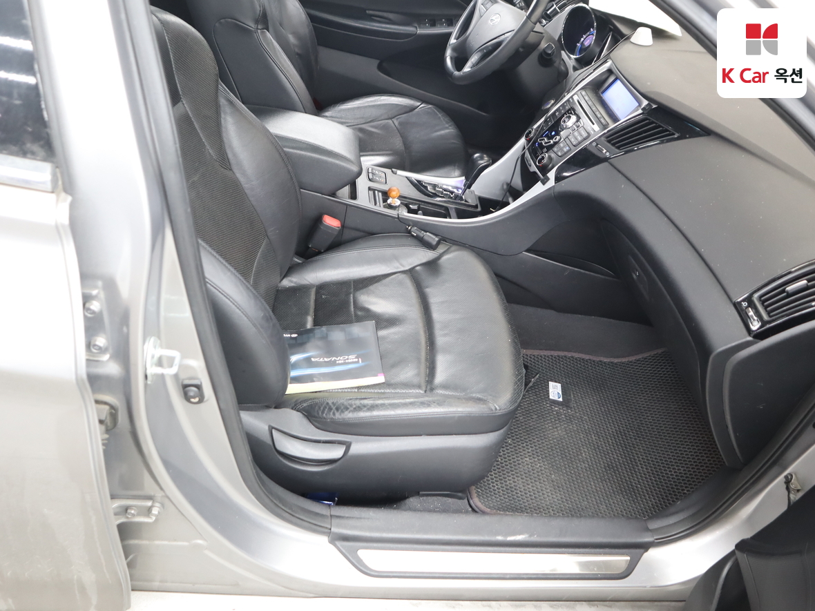 هيونداي سوناتا 2010 - صورة 31