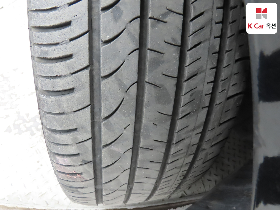 Hyundai AZERA 2017 - Image 32