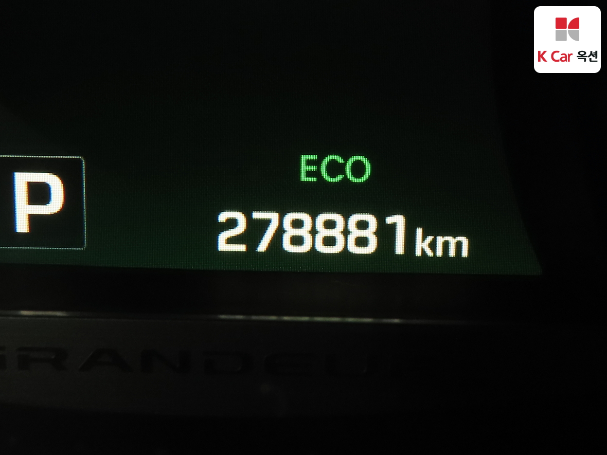 Hyundai AZERA 2017 - Image 4