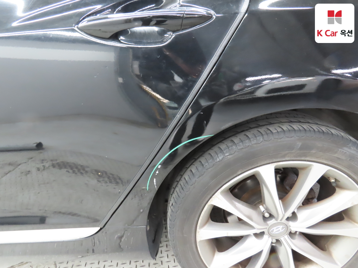 Hyundai AZERA 2017 - Image 38