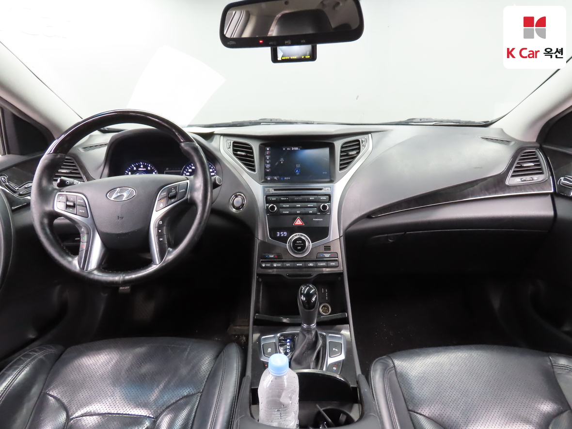 Hyundai AZERA 2017 - Image 3