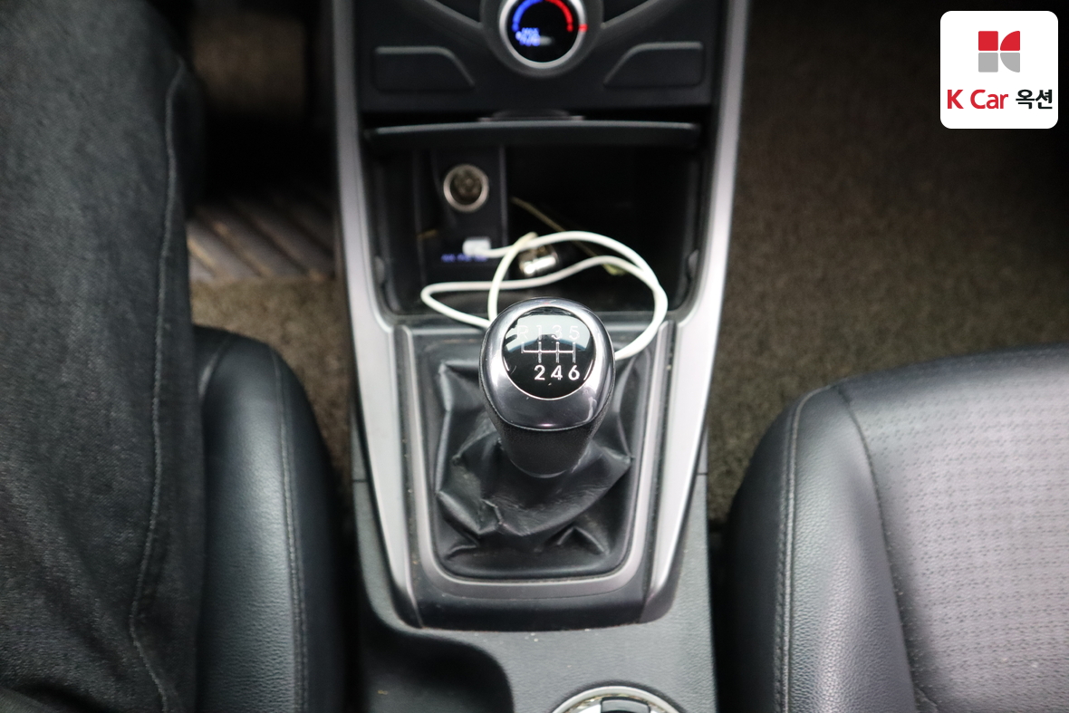 هيونداي إلانترا 2014 - صورة 16