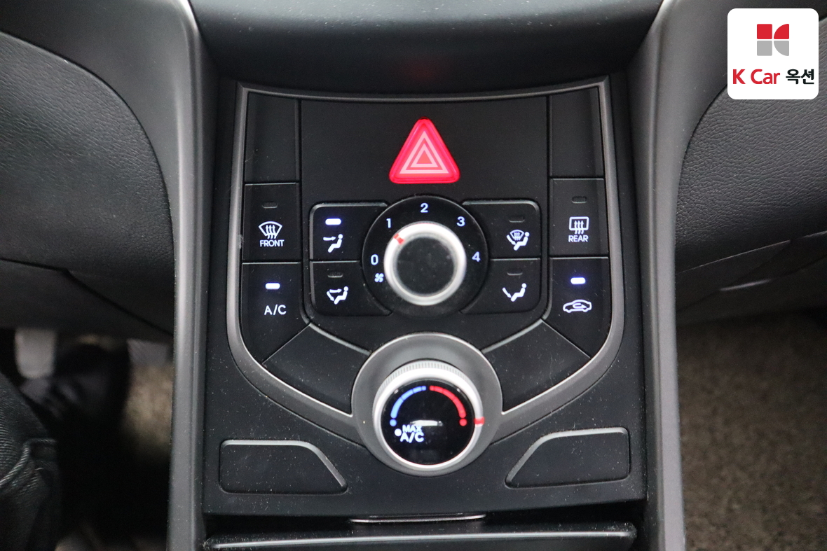 هيونداي إلانترا 2014 - صورة 15