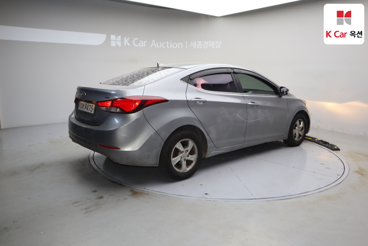 هيونداي إلانترا 2014 - صورة 2