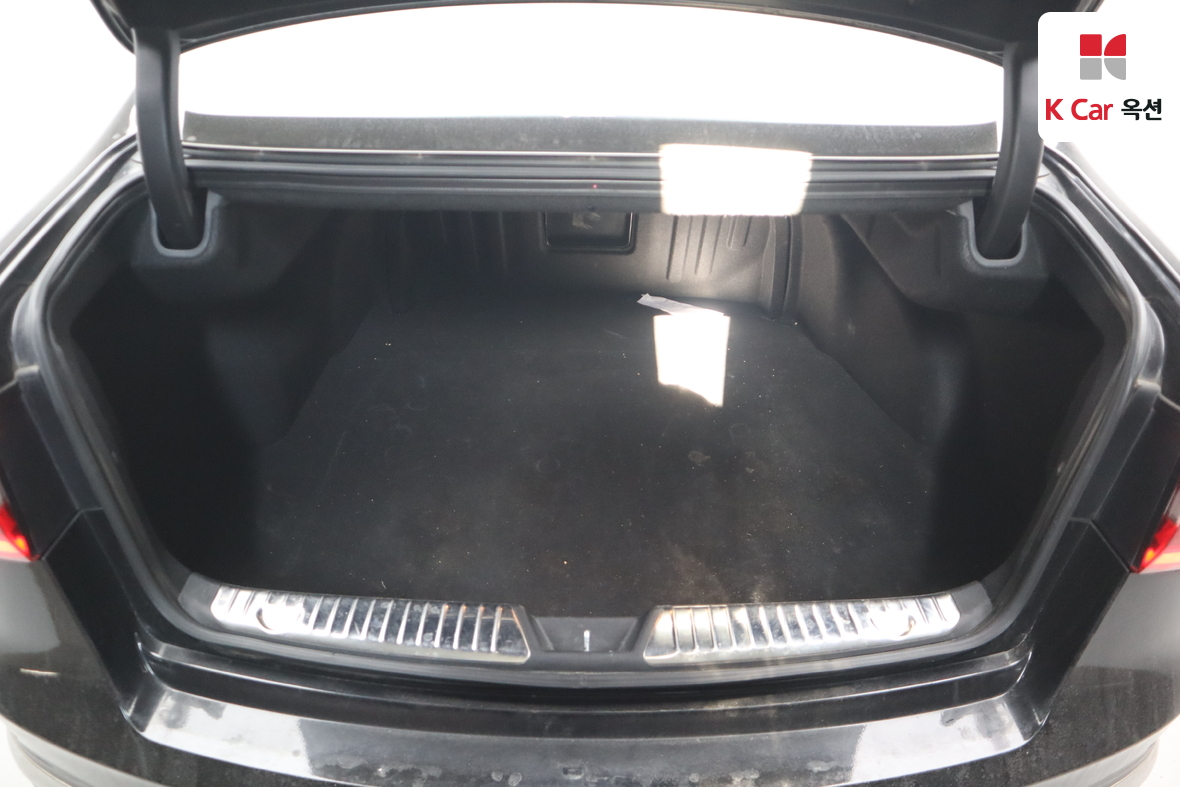 Kia K7 2015 - Image 28