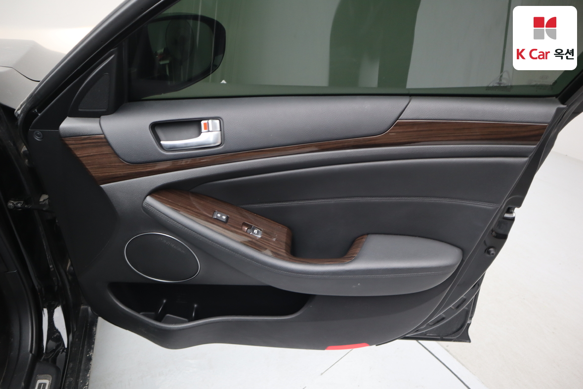 Kia K7 2015 - Image 31