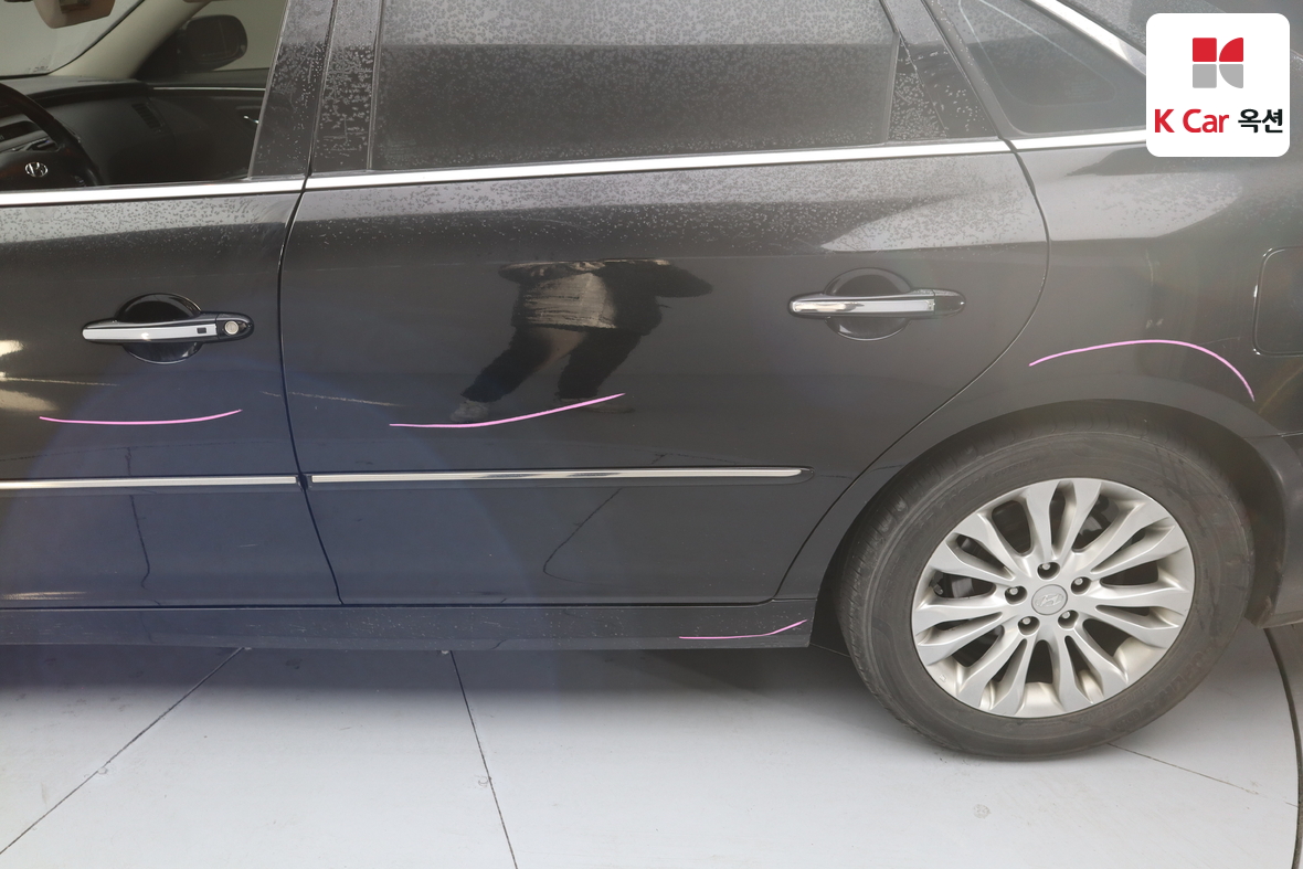 Hyundai Grandeur 2011 - Image 35