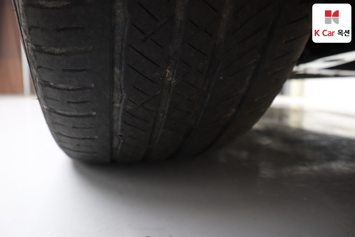 Hyundai Grandeur 2011 - Image 29