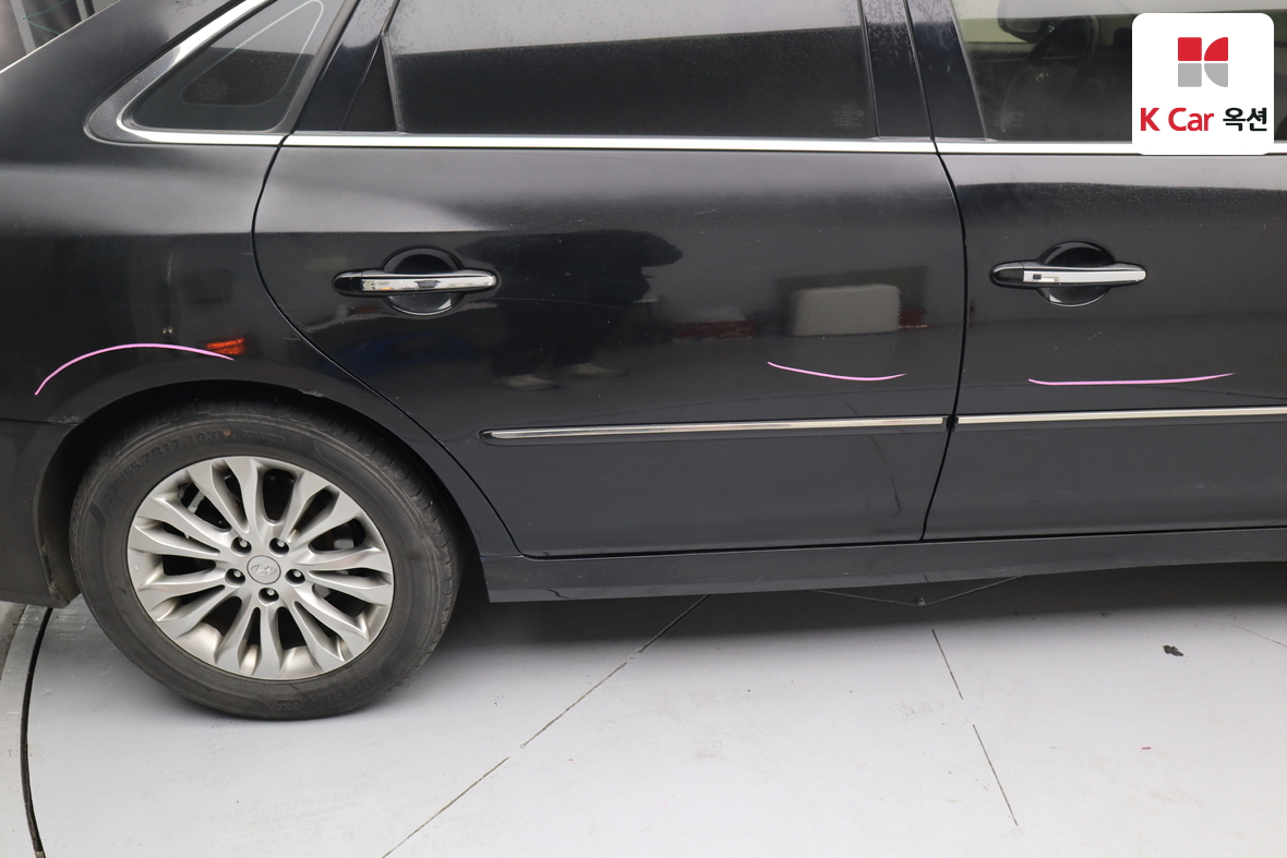 Hyundai Grandeur 2011 - Image 37