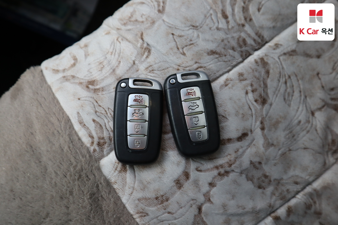 Hyundai Grandeur 2011 - Image 16