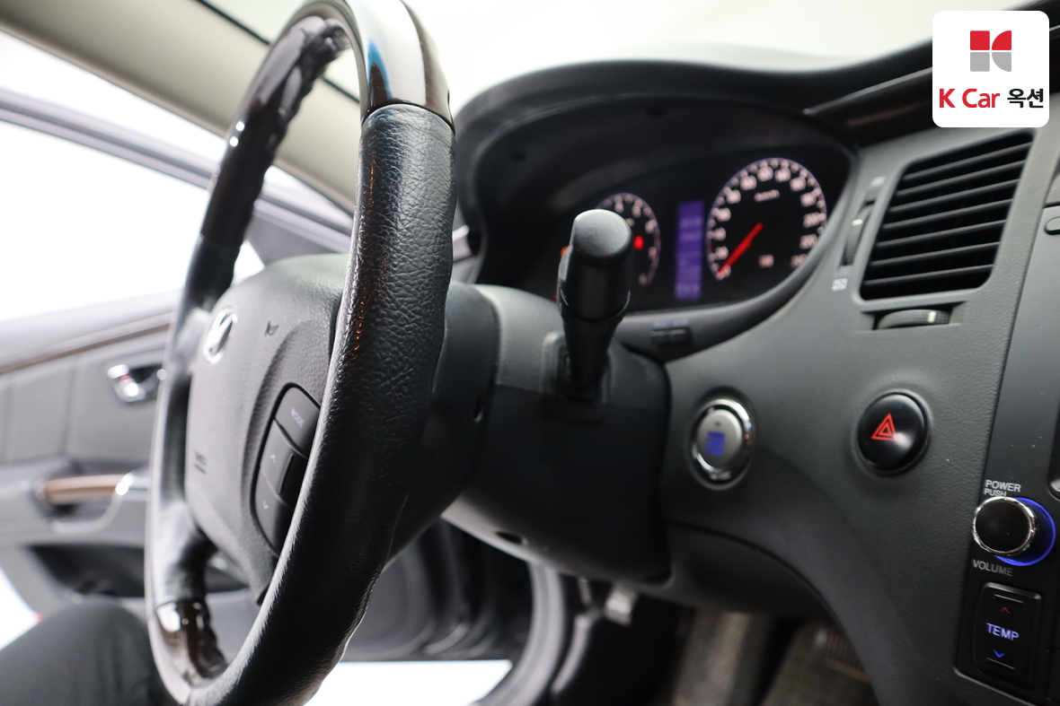 Hyundai Grandeur 2011 - Image 11