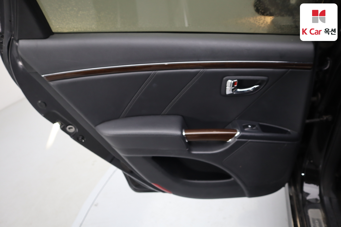 Hyundai Grandeur 2011 - Image 20