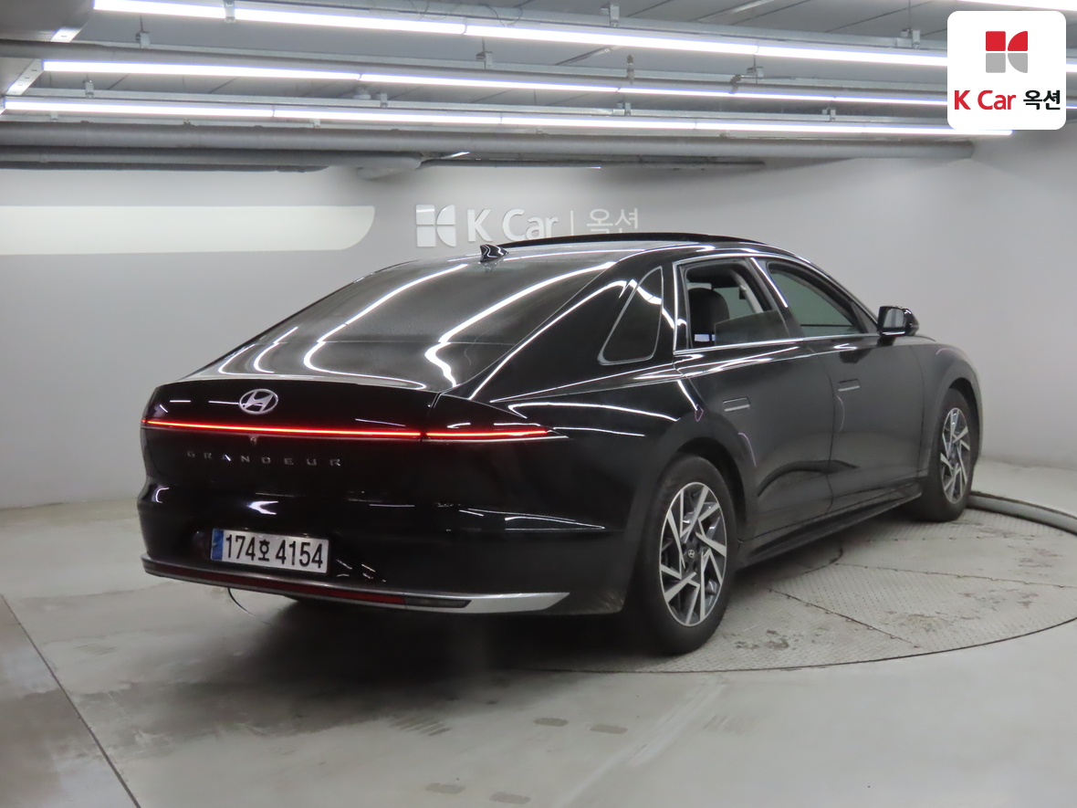 Hyundai AZERA 2023 - Image 2