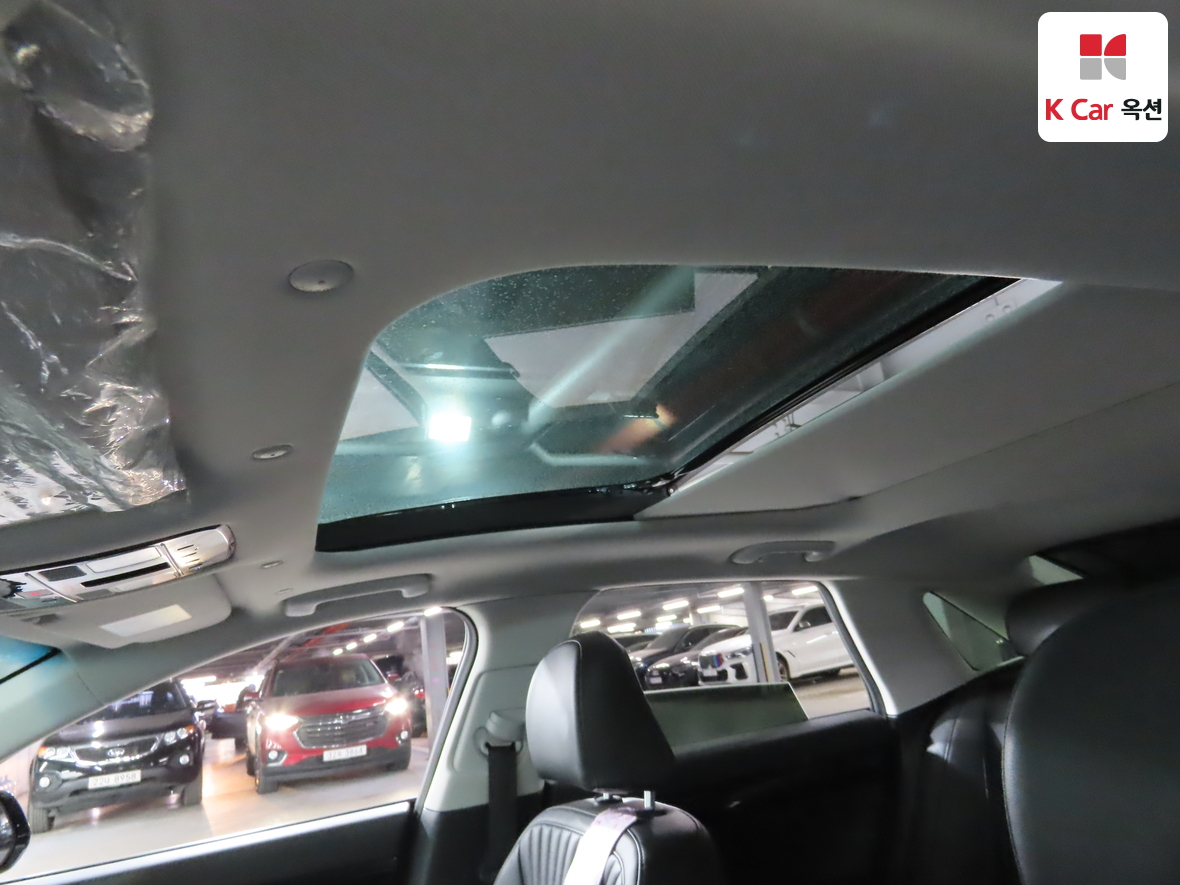 Hyundai AZERA 2023 - Image 21