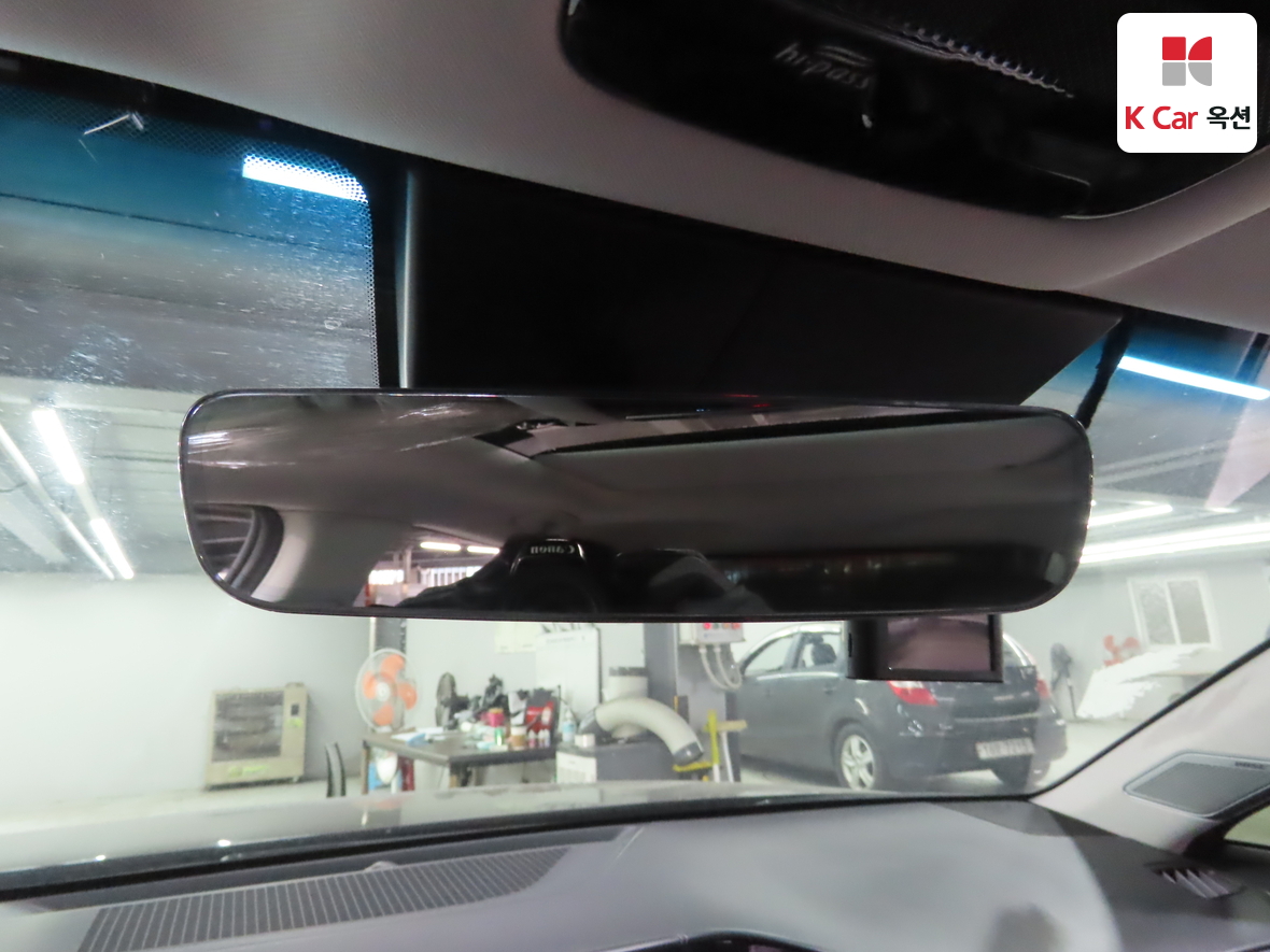 Hyundai AZERA 2023 - Image 13