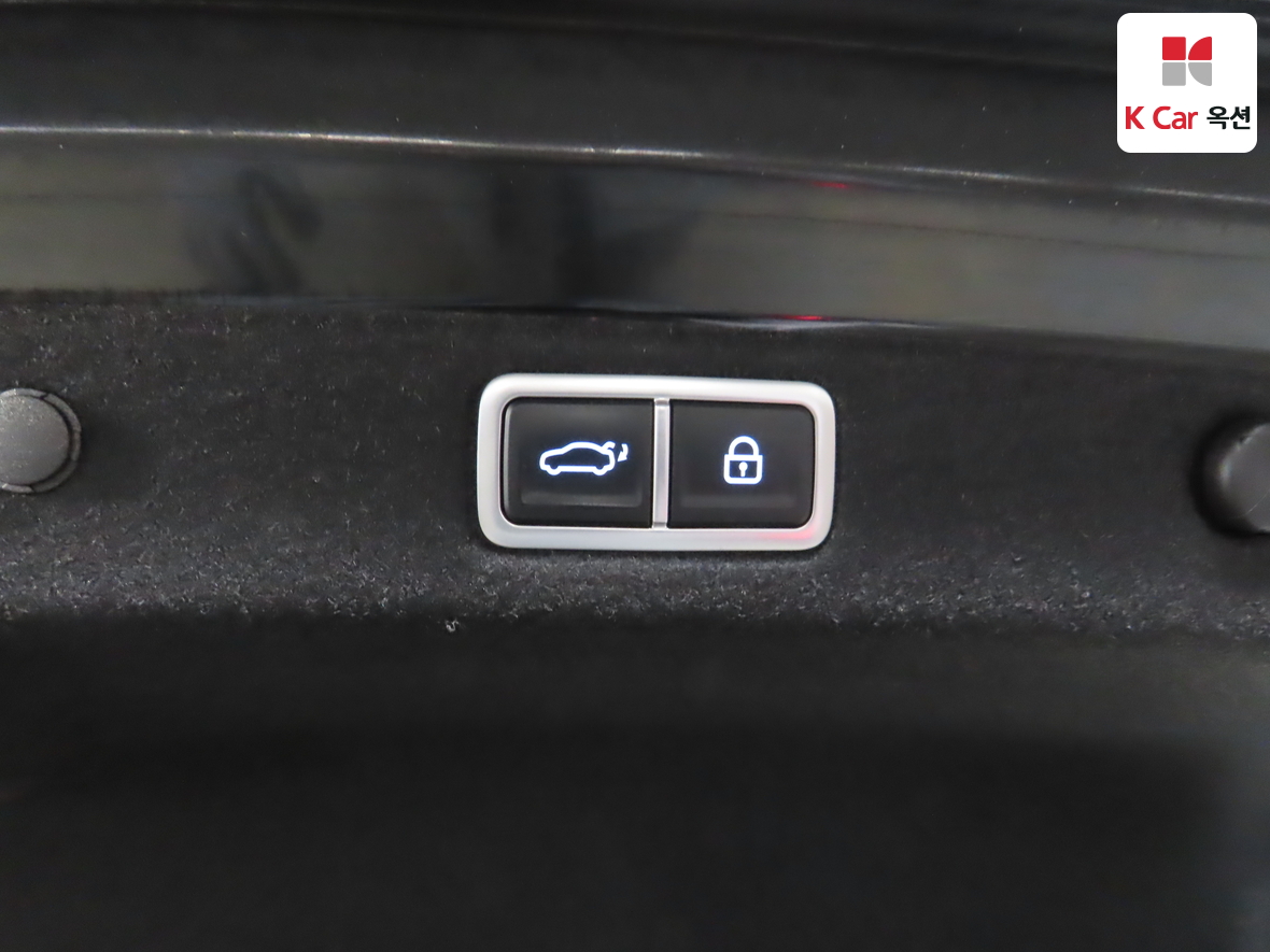 Hyundai AZERA 2023 - Image 29