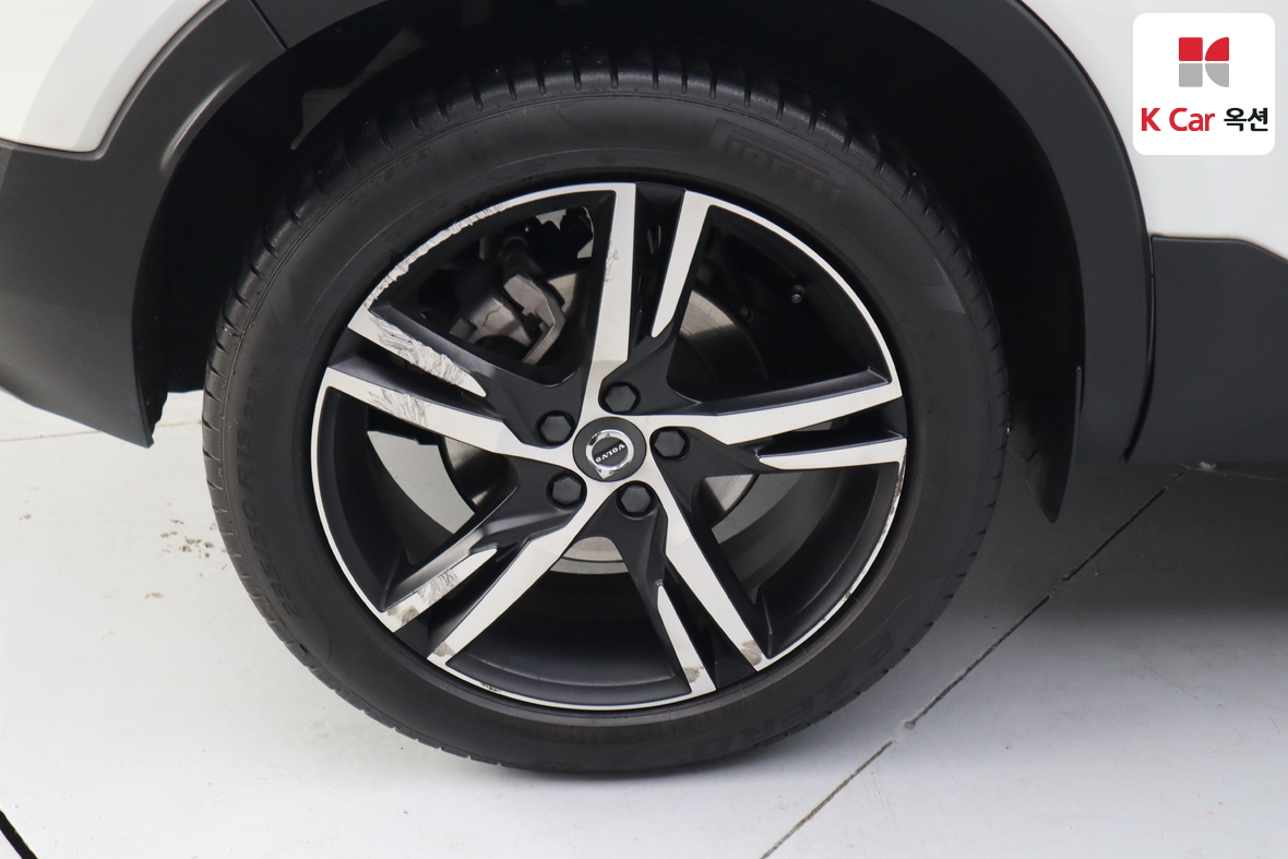 فولفو فولفو 2021 - صورة 46