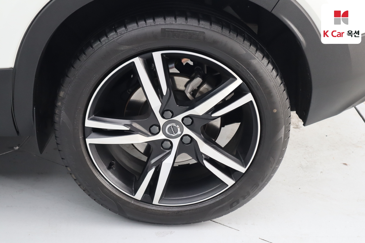 فولفو فولفو 2021 - صورة 45