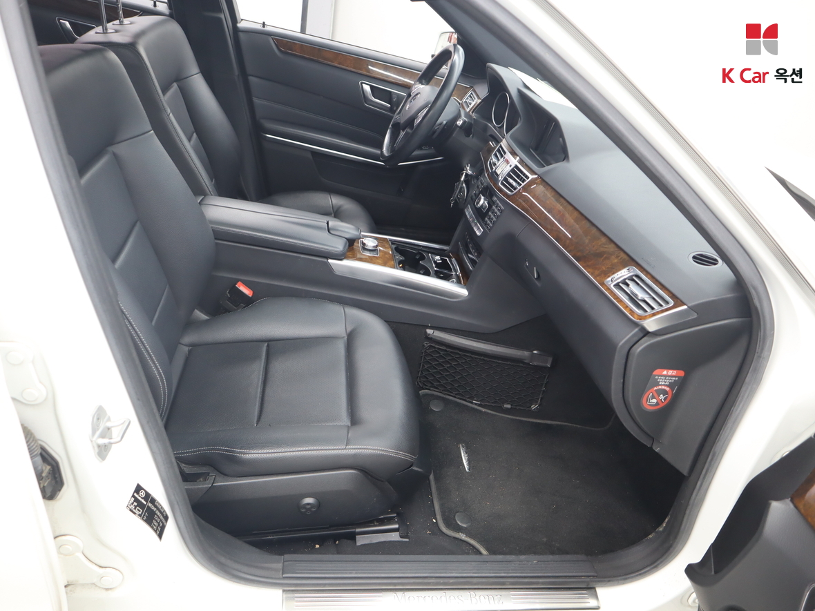 메르세데스-벤츠 E-클래스 2014 - 이미지 33