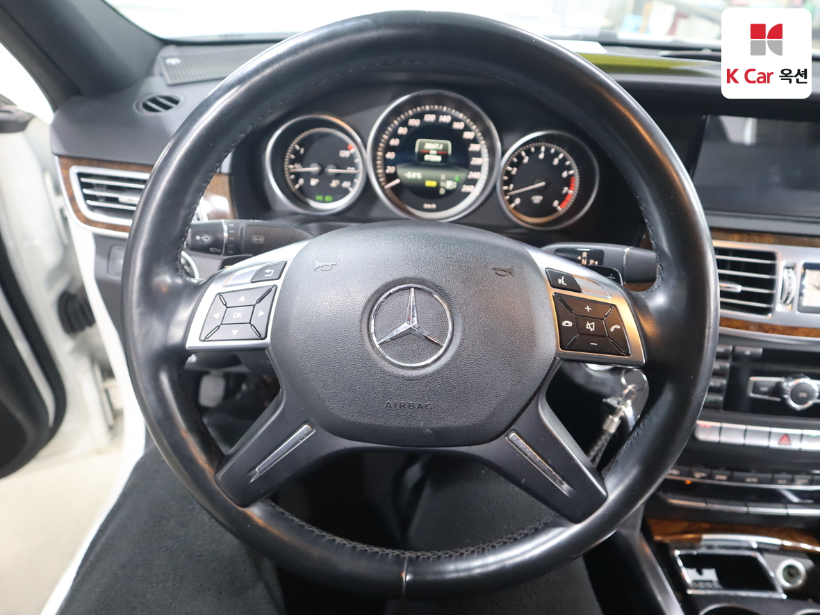 메르세데스-벤츠 E-클래스 2014 - 이미지 10