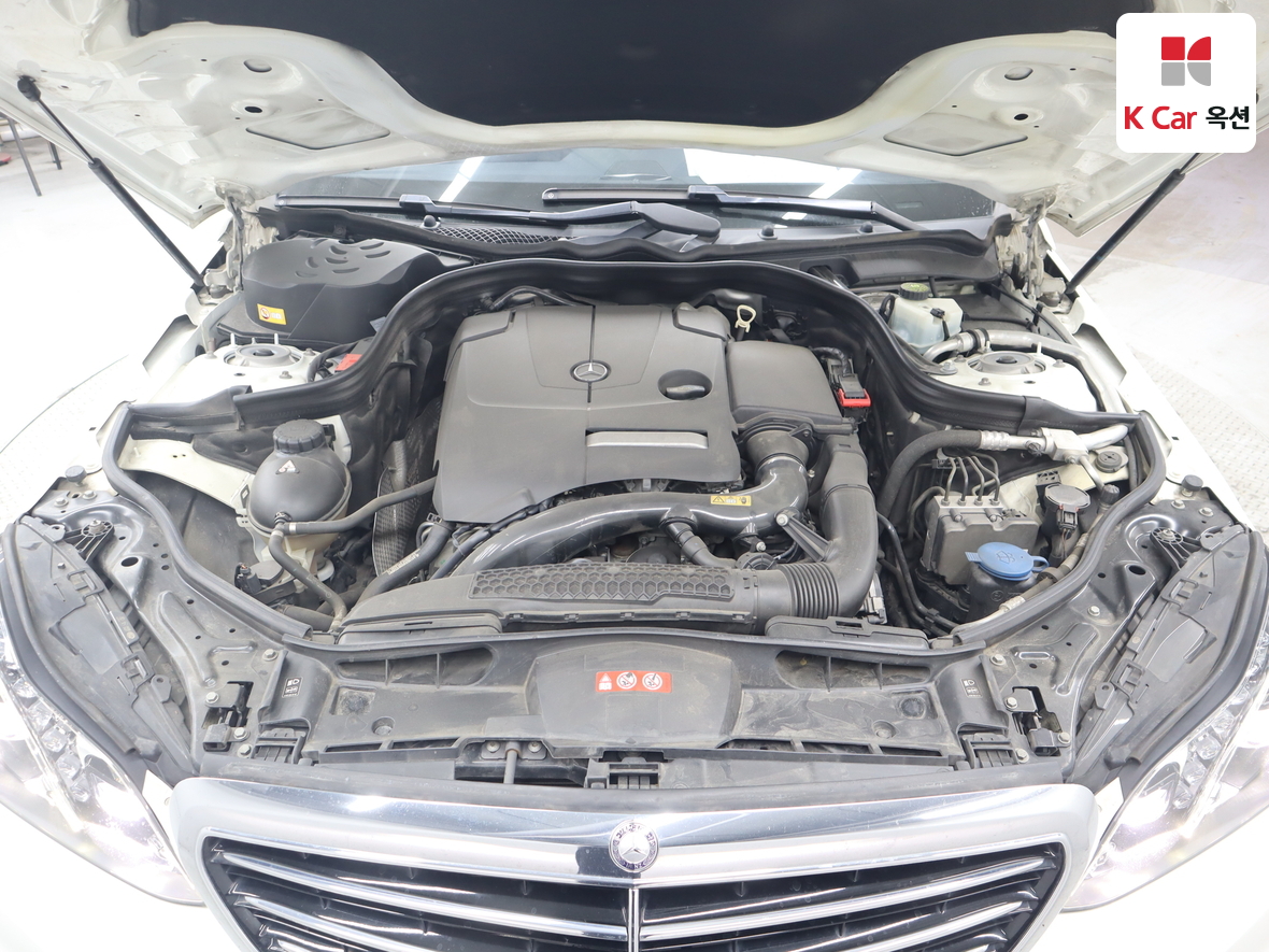 메르세데스-벤츠 E-클래스 2014 - 이미지 36