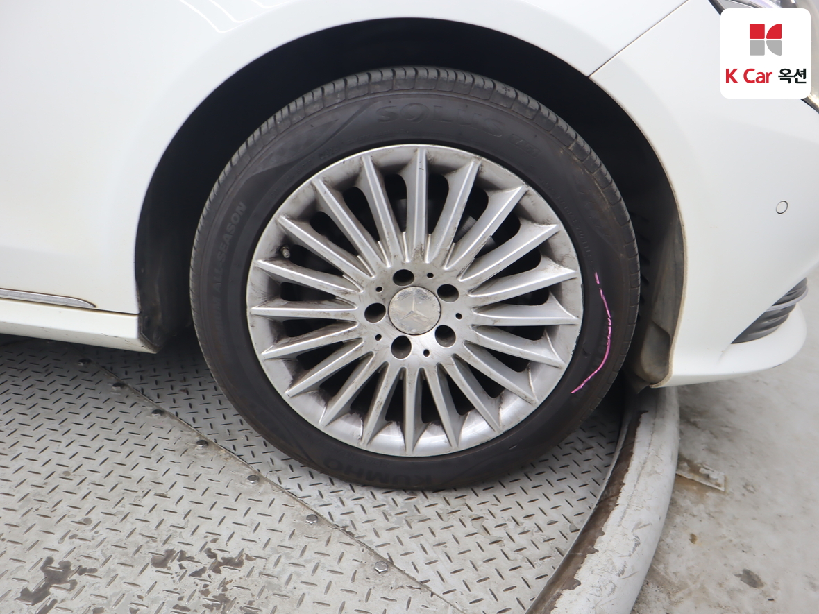 메르세데스-벤츠 E-클래스 2014 - 이미지 51