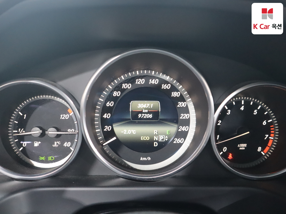 메르세데스-벤츠 E-클래스 2014 - 이미지 5